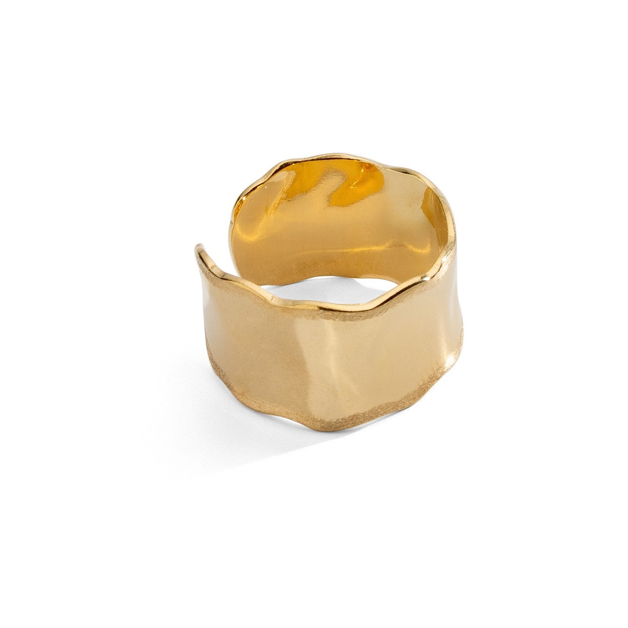 Złoty pierścionek z gniecionej blachy
