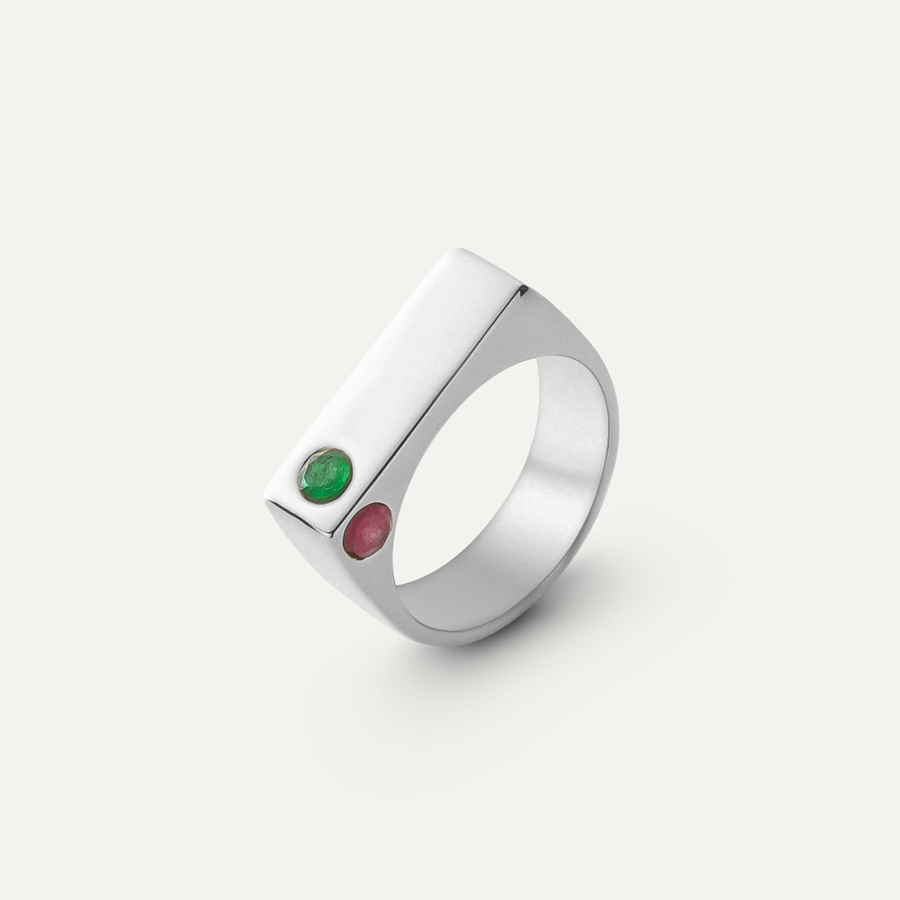 Rectangle ring with a colorful stones