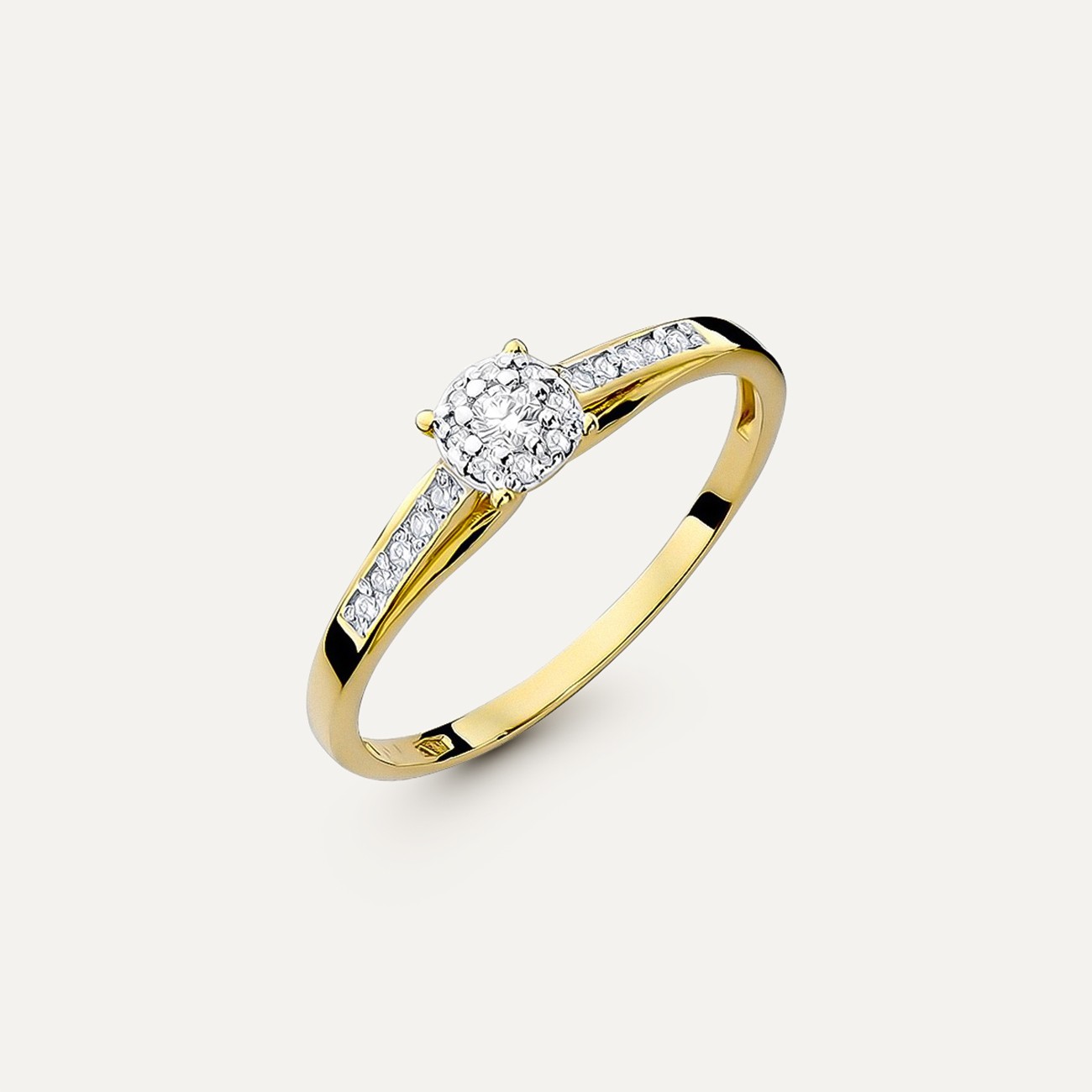 Gold engagement ring