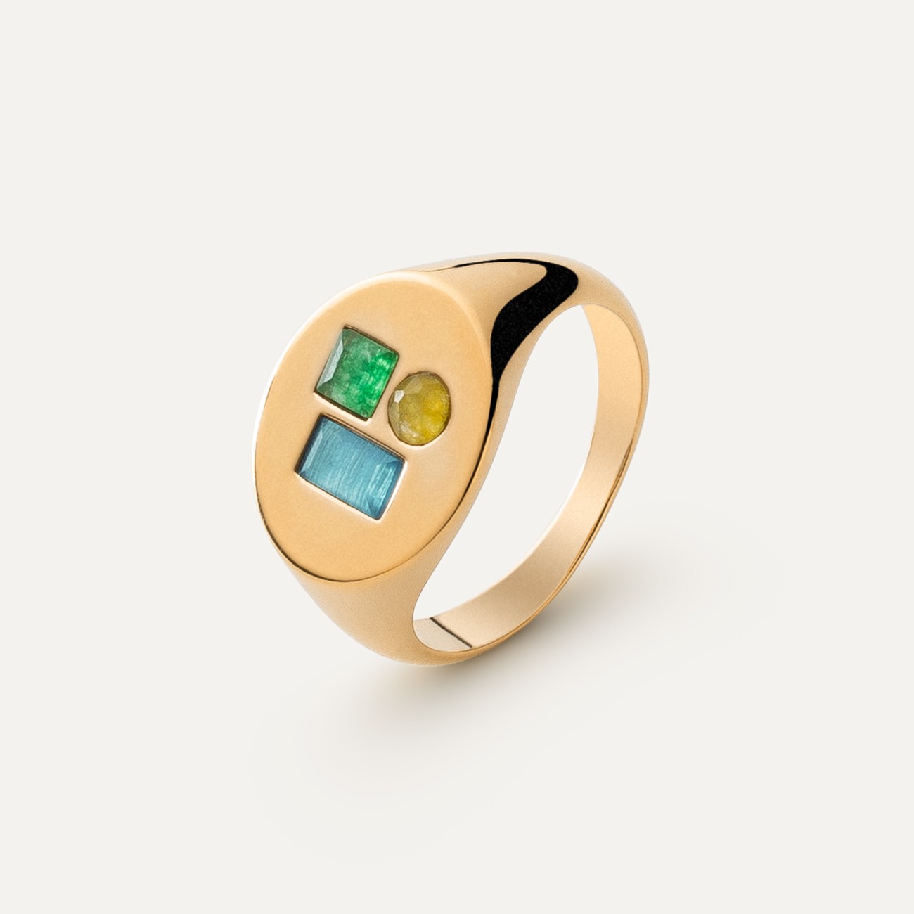 Signet ring with a colorful stones