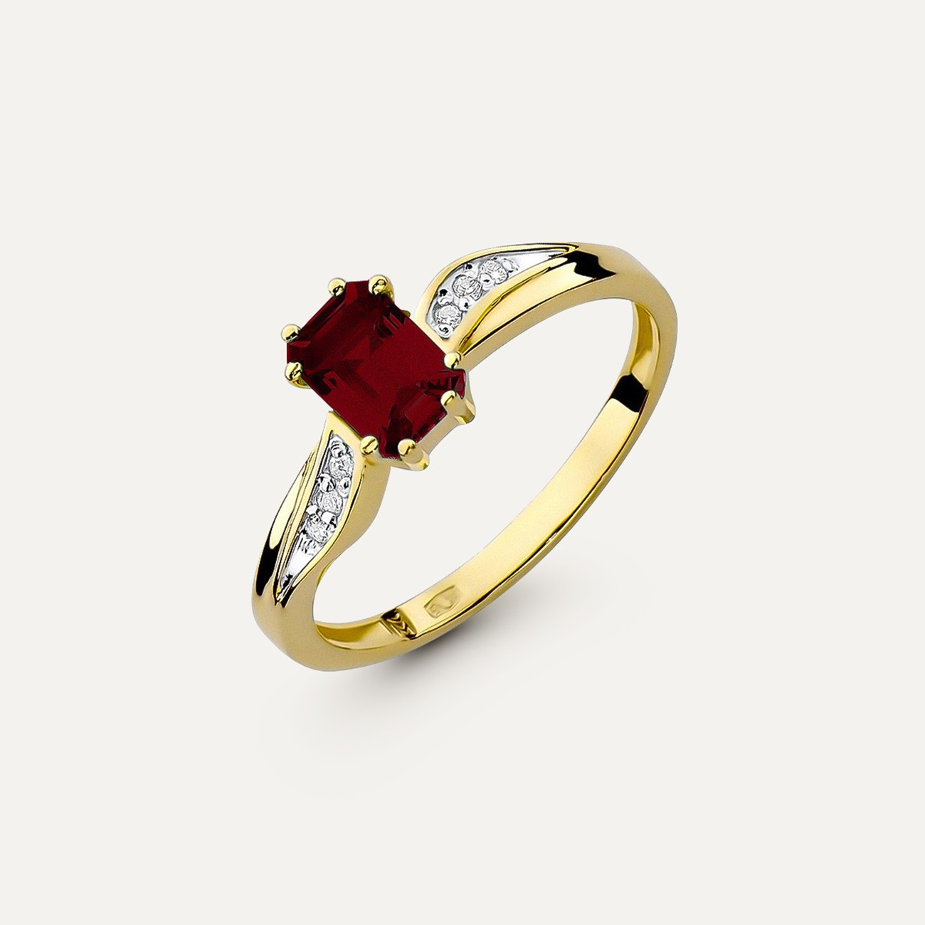 Gold ring mit rubin