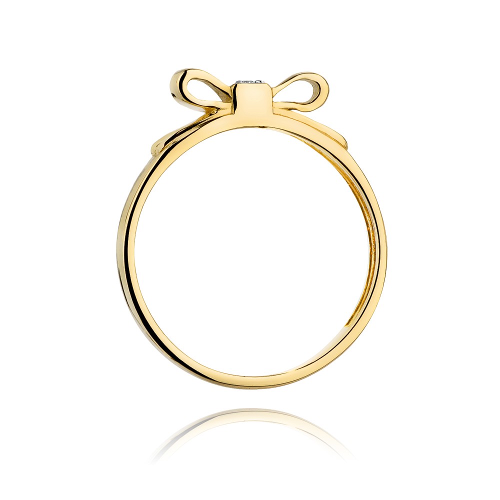 Złoty pierścionek kokarda z brylantem Modern