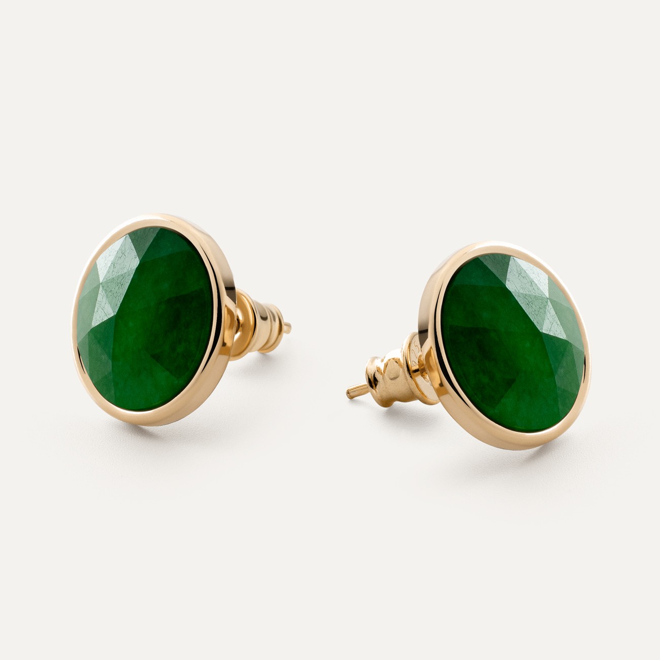 Silver stud earrings with Rose Cut stone - green jade gold plated