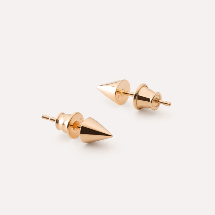 Srebrne kolczyki ćwieki w pokryciu złotem