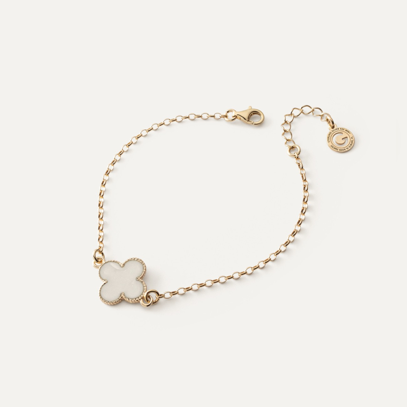 Bracelet with white resin clover on a rolo chain, 925 silver with gold plating