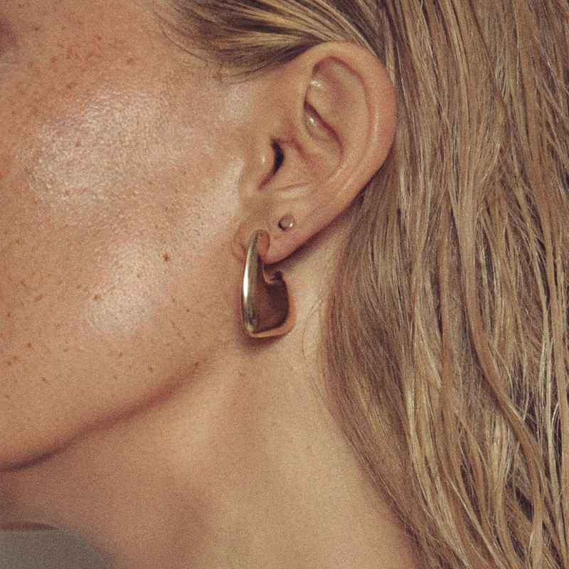 Big blown earrings gold plated                                    