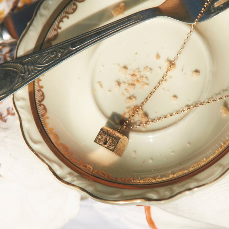 Chest pendant necklace, platinum-plated 925 silver                                    