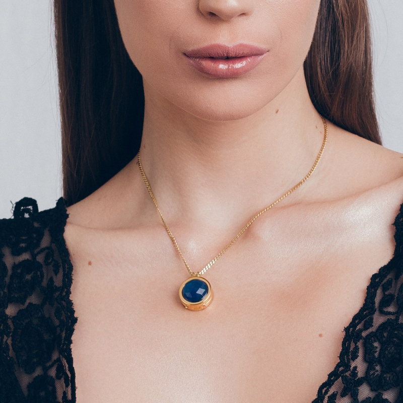 Locket pendant necklace, engraved & foto - azure stone, silver 925                                    