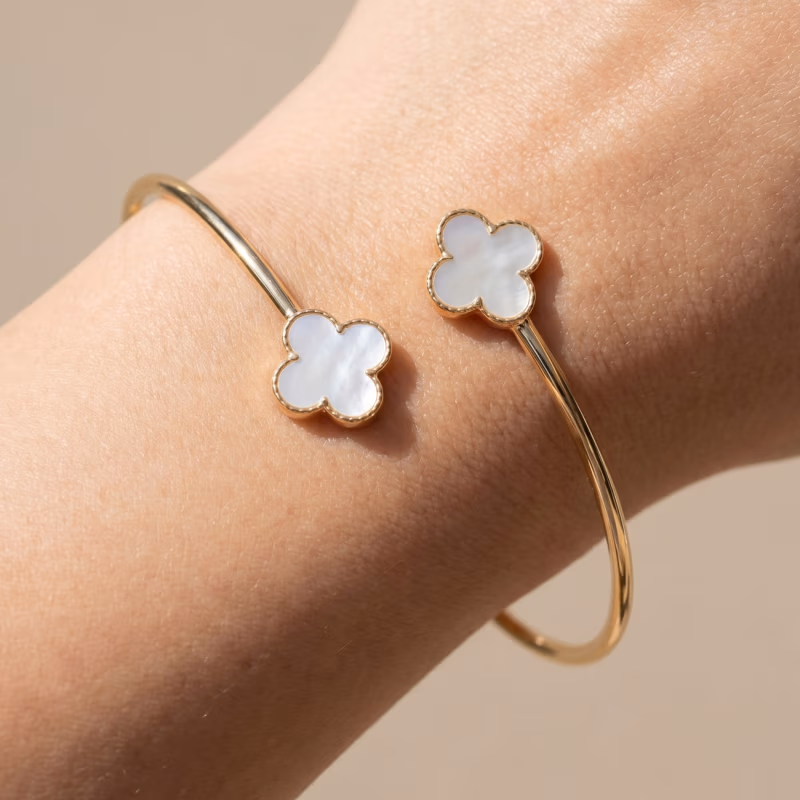 Verstellbares Armband mit wei&szlig;em Kleeblatt, 925 Silber mit Platinbeschichtung                                                    