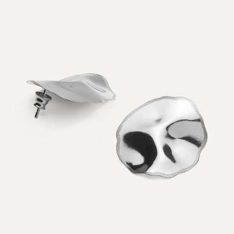 Silver wavy earrings platinum plated