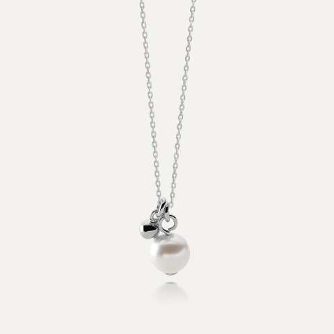 Silver necklace with pearl platinum plated
