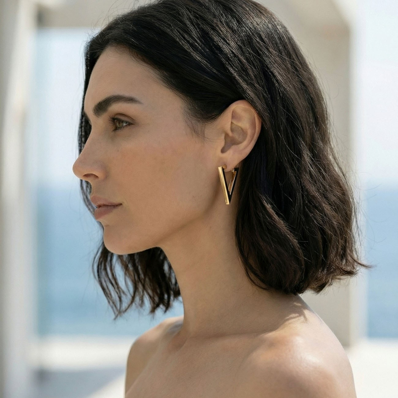 Kolczyki geometryczne tr&oacute;jkąty - duże, srebro 925 w złotym pokryciu                                                    