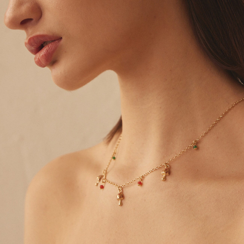 Naszyjnik z grzybkami i kamieniami naturalnymi, srebro 925 w pokryciu platyną                                    