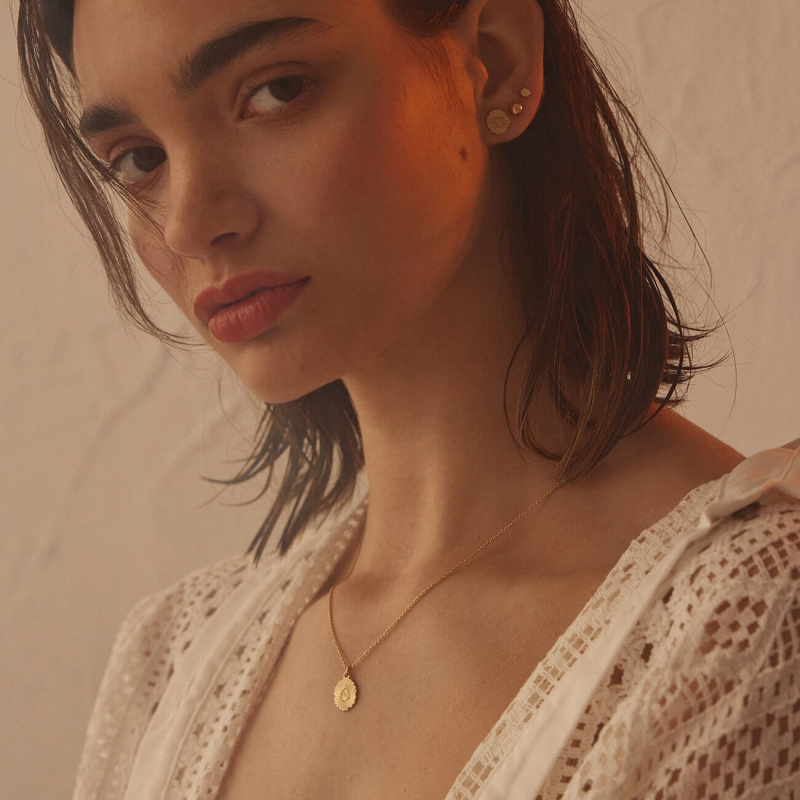 Naszyjnik z kwiatem maku, srebro 925 w pokryciu platyną                                    