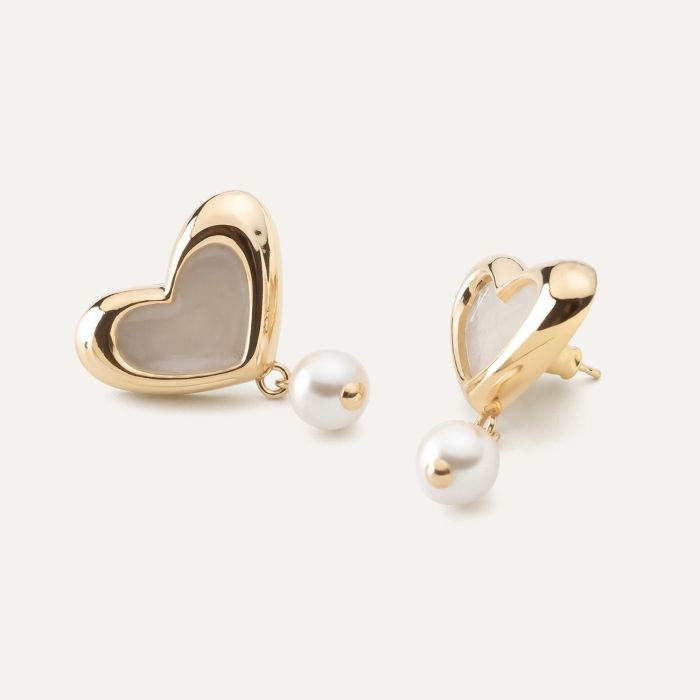 Heart earrings with white resin and pearl, sterling silver 925 gold plated