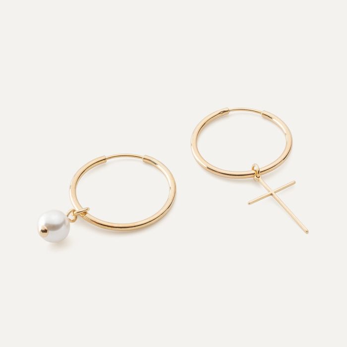 Asymmetric hoop earrings with pearl and cross, silver 925 gold plated