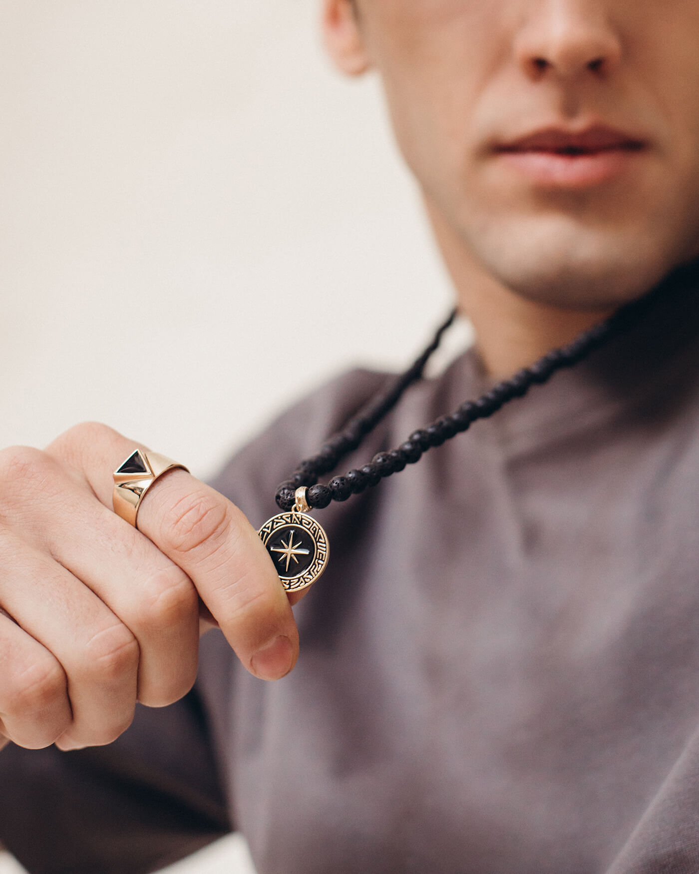 Giorre men’s jewelry – gold signet ring and compass pendant necklace