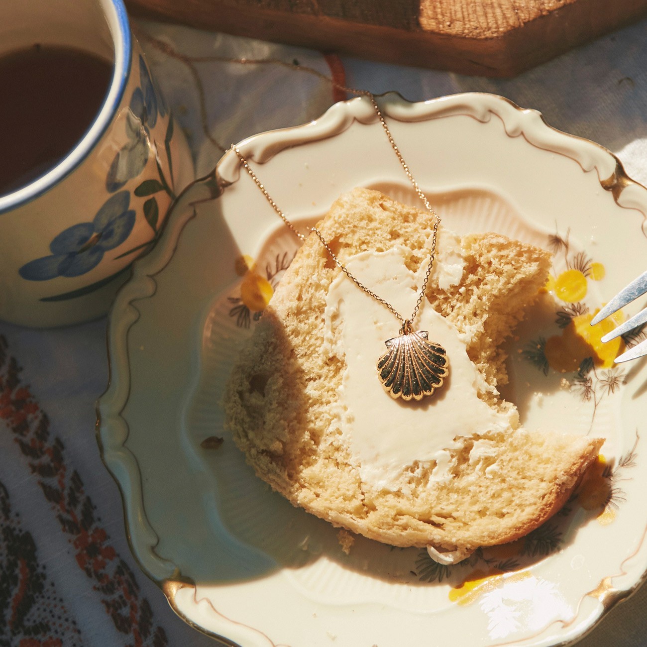 Halskette mit Muschel