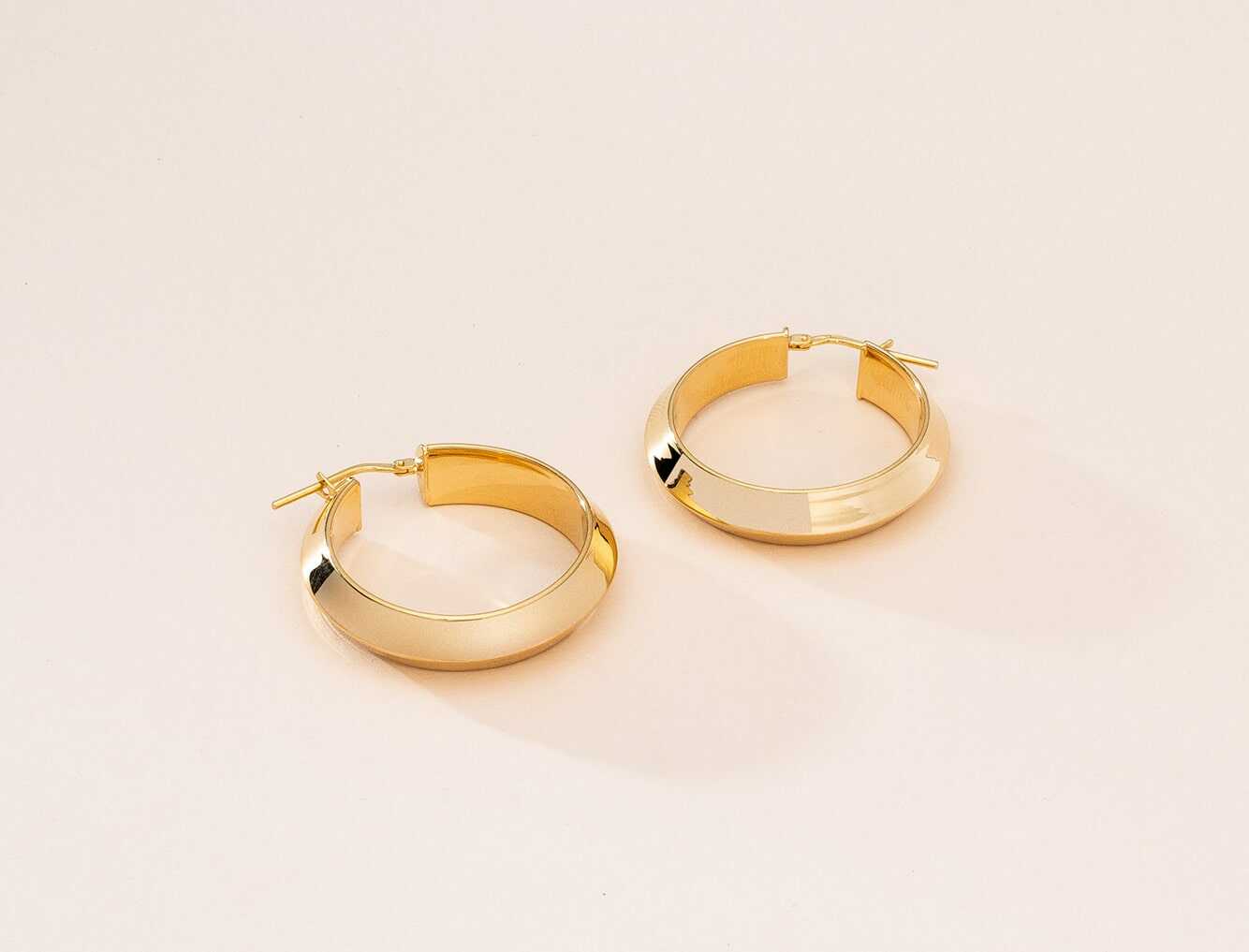 Round hoop earrings, XENIA x GIORRE